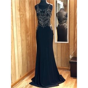 Formal Gown/ Prom Dress/ Homecoming Court Dress